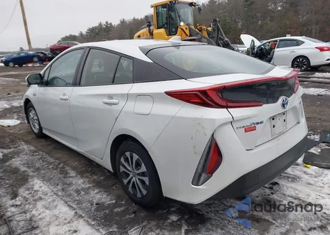 2021 Toyota Prius Prime Xle z USA, uszkodzony, nr VIN JTDKAMFP7M3176596